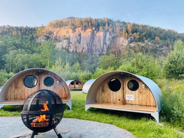 Отель Hikers Camp, Part Of Preikestolen Basecamp Йёрпеланн Экстерьер фото