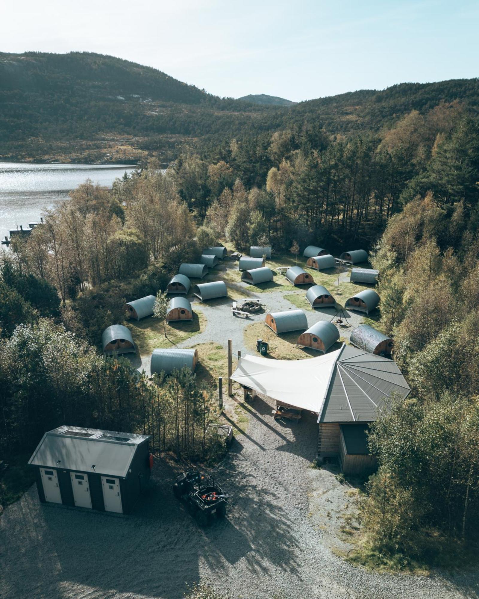 Отель Hikers Camp, Part Of Preikestolen Basecamp Йёрпеланн Экстерьер фото